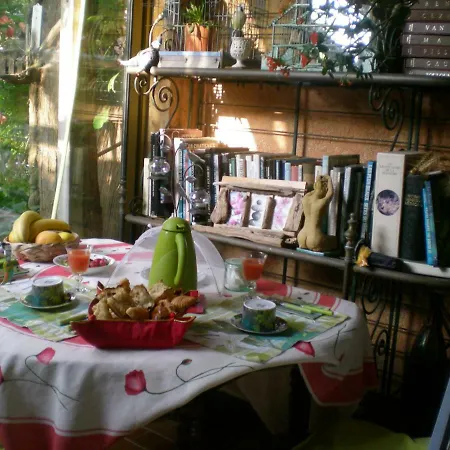 Douceur Mediterraneenne Homestay szállás *